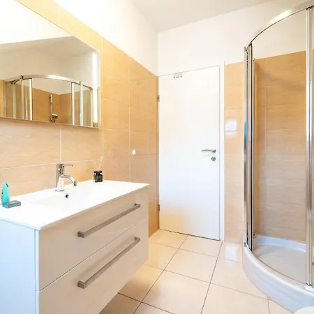 Cozy In With Wifi Apartmán Biograd Na Moru